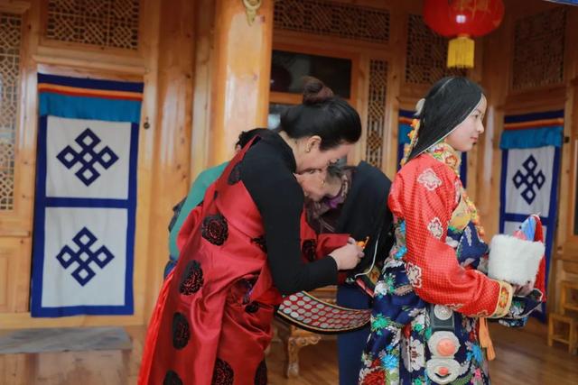 【云点播】正月里的成人礼&mdash;&mdash;拉卜楞藏族姑娘的及笄年华