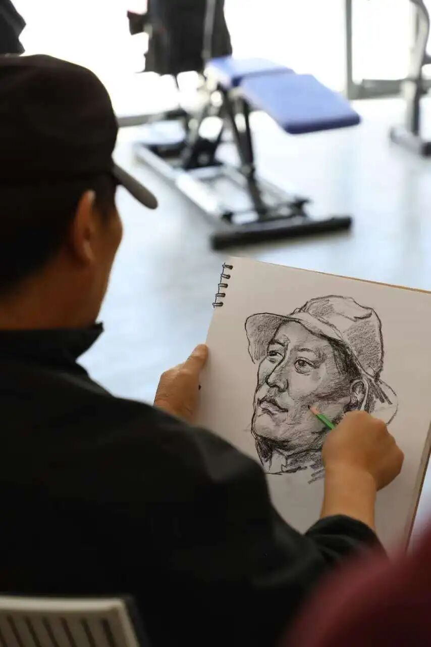 传承千年唐卡技艺 共促文化交流发展丨2025年夏河县唐卡展示活动启动