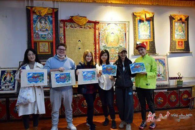 夏河县拉卜楞唐卡小镇