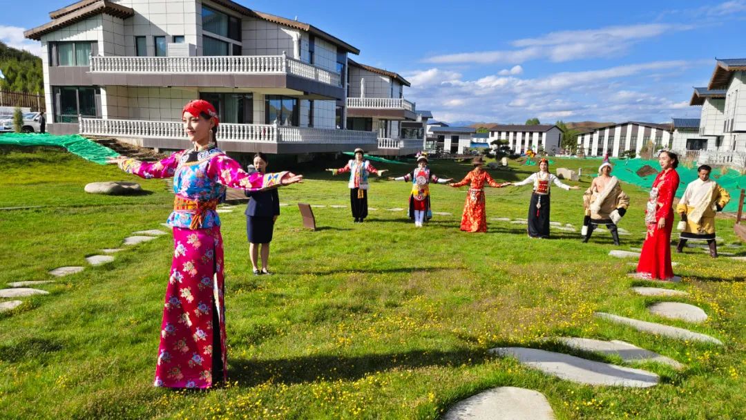 以&ldquo;数&rdquo;为翼展非遗风华 让&ldquo;活态&rdquo;传承融入现代生活 &mdash;&mdash;甘南州2025年&ldquo;文化和自然遗产日&rdquo;系列活动启幕